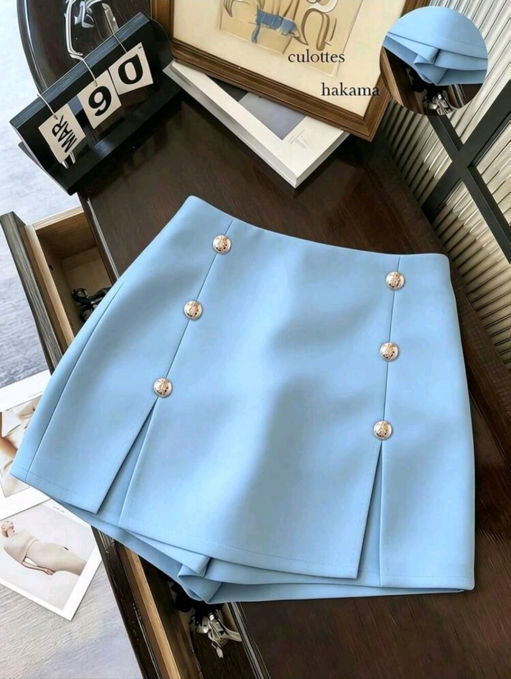 Franclia Metal Button Design Split Hem Skorts
